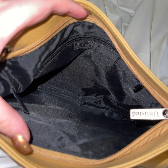 VINTAGE Tan Crossbody Purse - Picture 4 of 6